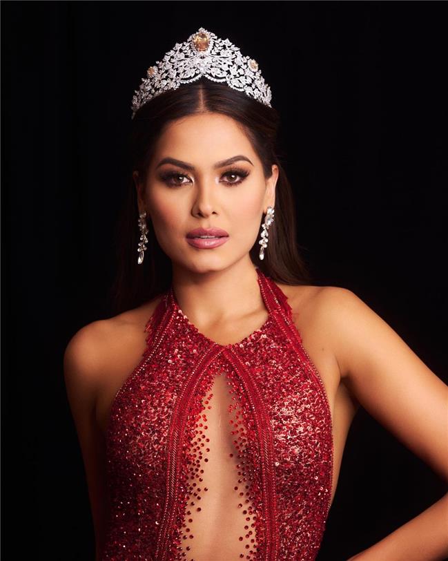 آندریا مزا از مکزیک، برنده تاج Miss Universe 2021 شد