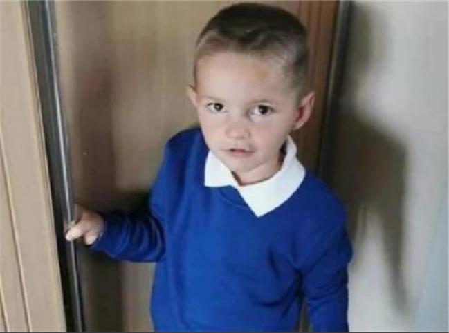 حیرت پزشکان از محتویاتی که در بدن پسر ۳ ساله مشاهده شد! + عکس